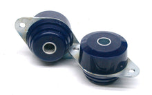 Cargar imagen en el visor de la galería, SuperPro 1965 Triumph TR4A Base Rear Differential Mount Bushing Kit