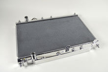 Cargar imagen en el visor de la galería, CSF 00-10 Honda S2000 Radiator