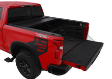 Cargar imagen en el visor de la galería, Cubierta retráctil para caja de camioneta Roll-N-Lock serie A de 76 pulgadas para Dodge Ram 1500/2500/3500 SB 10-17