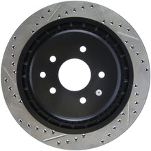 Cargar imagen en el visor de la galería, Rotor trasero derecho ranurado y perforado StopTech Infiniti G37 / Nissan 370Z SportStop