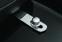 Cargar imagen en el visor de la galería, Kuryakyn Quick Release Seat Screw Chrome