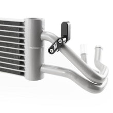 Cargar imagen en el visor de la galería, Mishimoto 15-20 BMW (F8X) M3/M4 DCT Transmission Cooler