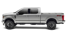 Cargar imagen en el visor de la galería, UnderCover 17-20 Ford F-250/ F-350 6.8ft Flex Bed Cover