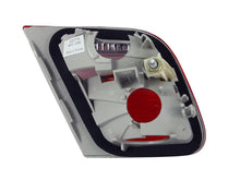 Cargar imagen en el visor de la galería, ANZO 2000-2003 BMW 3 Series E46 Taillights Red/Clear - Inner