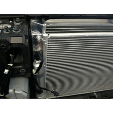 Cargar imagen en el visor de la galería, Mishimoto 09+ Nissan 370Z Manual Radiator