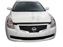 Cargar imagen en el visor de la galería, AVS 07-09 Nissan Altima Aeroskin Low Profile Acrylic Hood Shield - Smoke